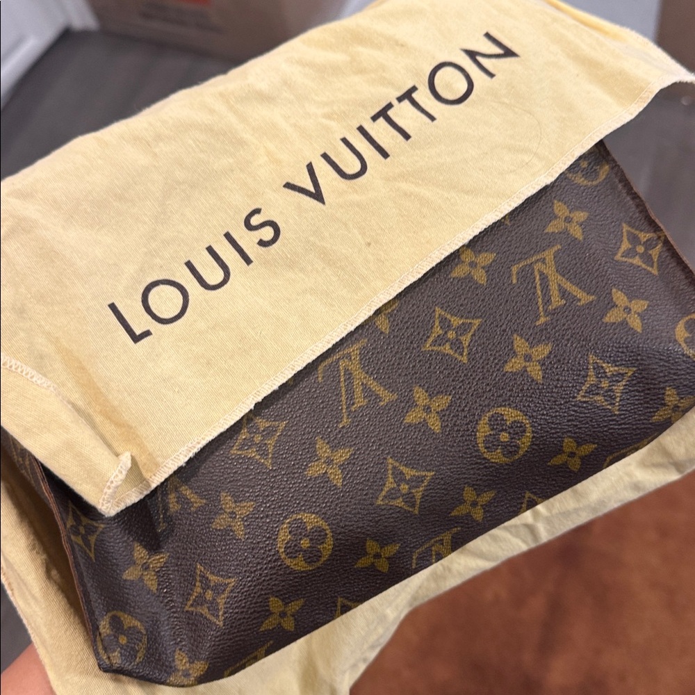 LV